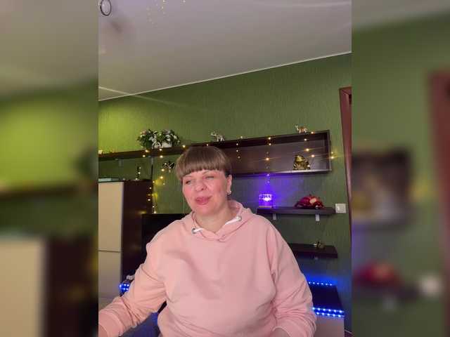 go to chat with Veronika_Gold