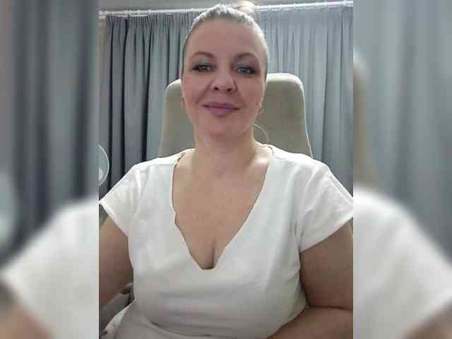 free nude chatroom Taly1974