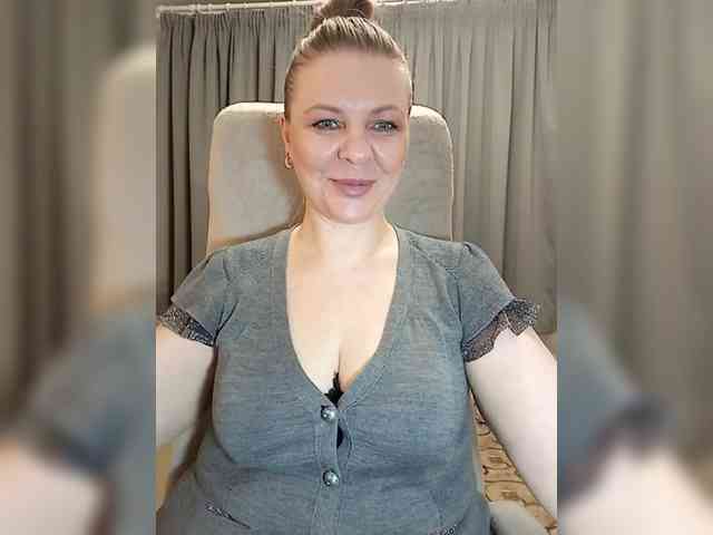 Veronika_Gold webcam