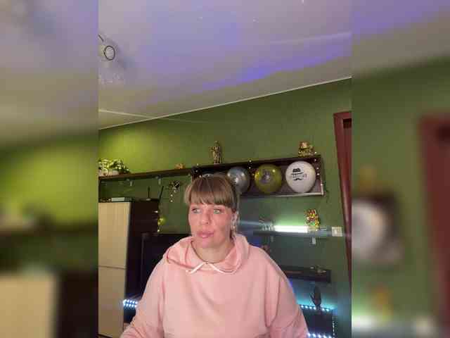 Veronika_Gold webcam