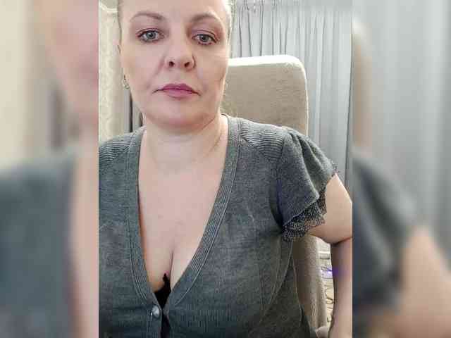 Veronika_Gold webcam