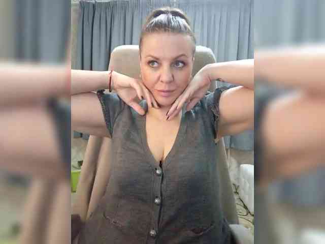 Veronika_Gold webcam