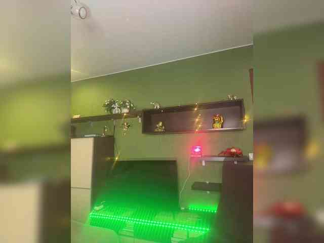 Veronika_Gold webcam