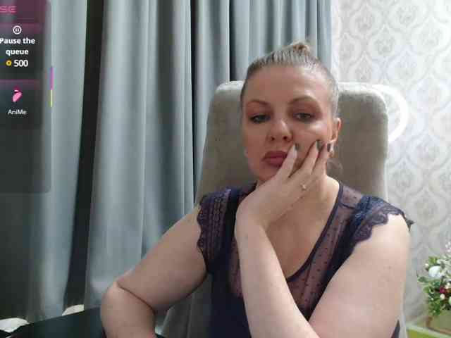 Veronika_Gold webcam