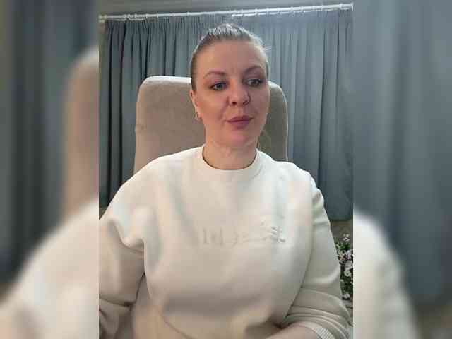 Veronika_Gold webcam