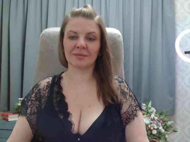 Veronika_Gold webcam