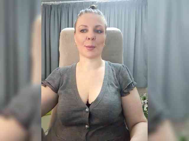 Veronika_Gold webcam