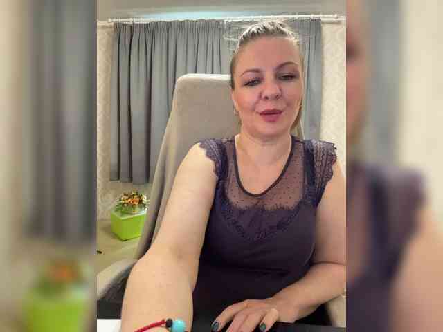 Veronika_Gold webcam