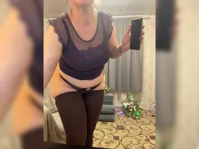 Veronika_Gold webcam