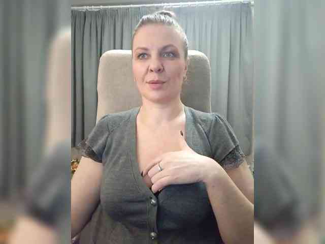 Veronika_Gold webcam