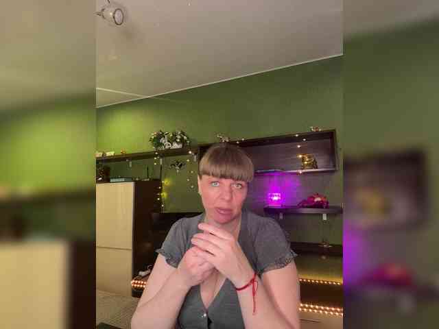 Veronika_Gold webcam