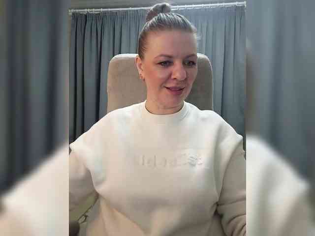 Veronika_Gold webcam