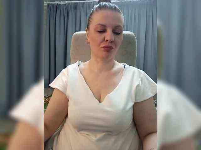Veronika_Gold webcam
