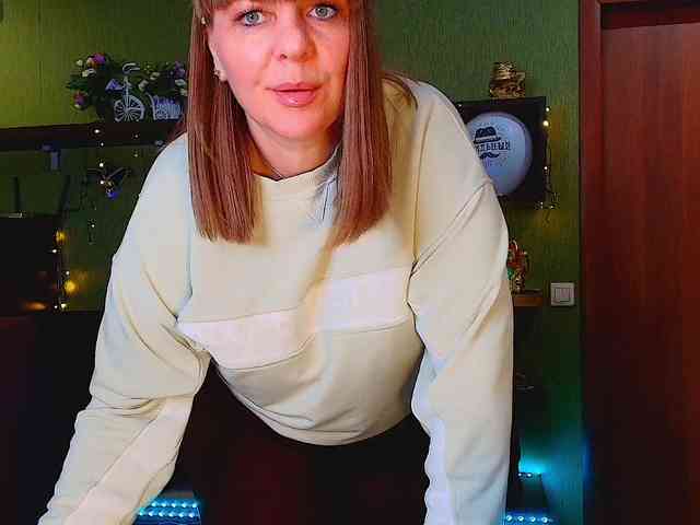 Veronika_Gold webcam