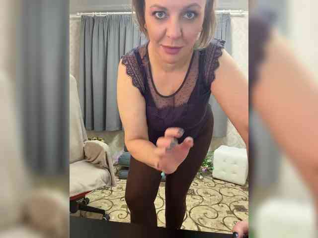 Veronika_Gold webcam