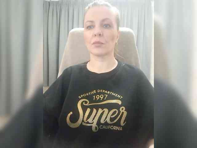 Veronika_Gold webcam