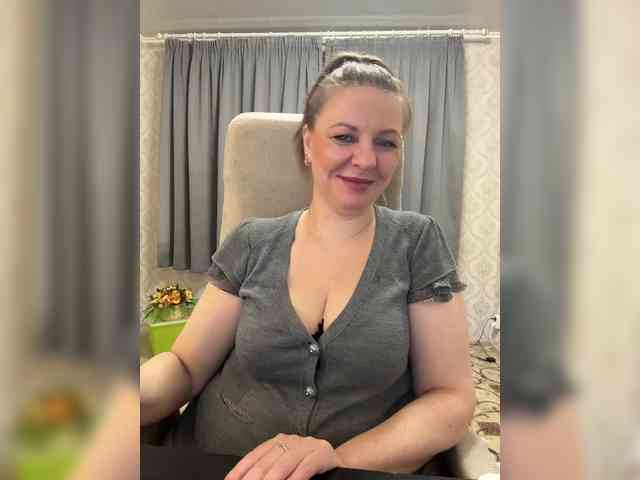 Veronika_Gold webcam