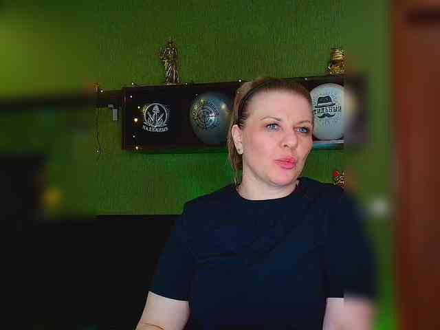 Veronika_Gold webcam