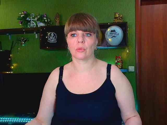 Veronika_Gold webcam