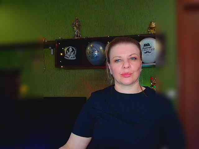 Veronika_Gold webcam