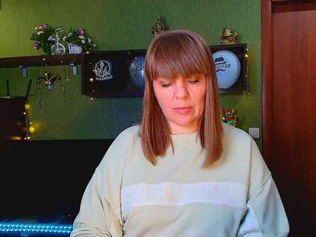 Veronika_Gold webcam