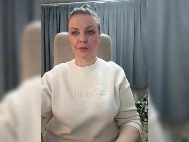 Veronika_Gold webcam