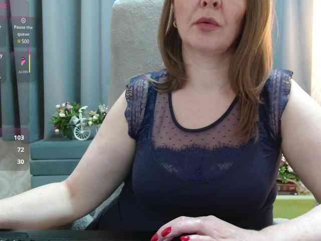 Veronika_Gold webcam