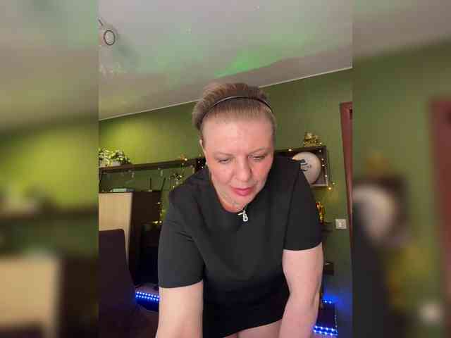 Veronika_Gold webcam