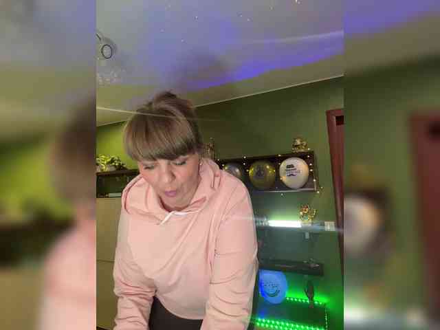 Veronika_Gold webcam