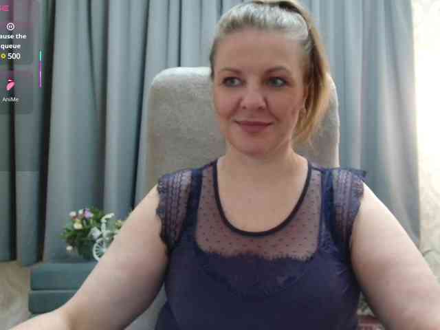 Veronika_Gold webcam
