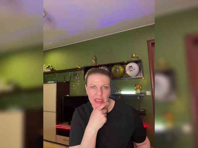 Veronika_Gold webcam