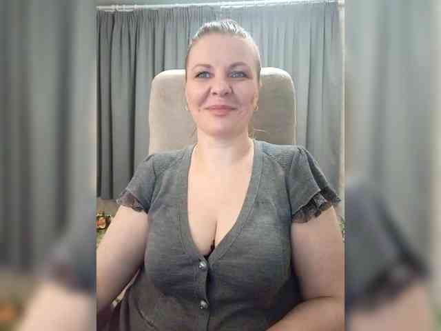 Veronika_Gold webcam