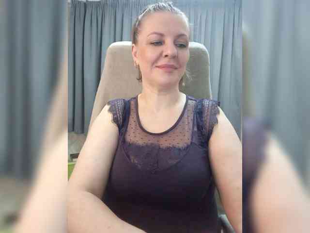 Veronika_Gold webcam