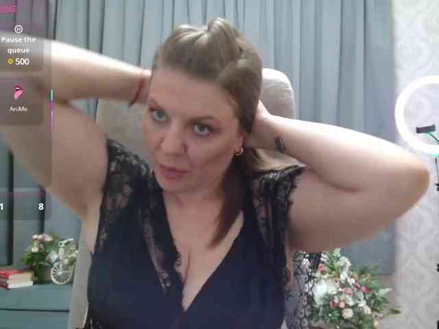 Veronika_Gold webcam