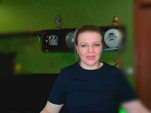 Veronika_Gold webcam