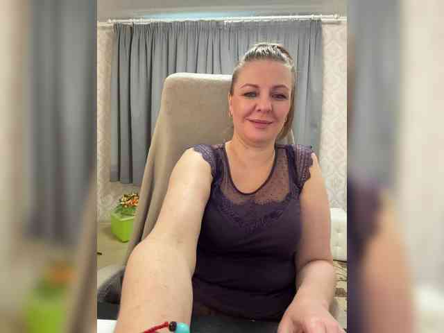 Veronika_Gold webcam