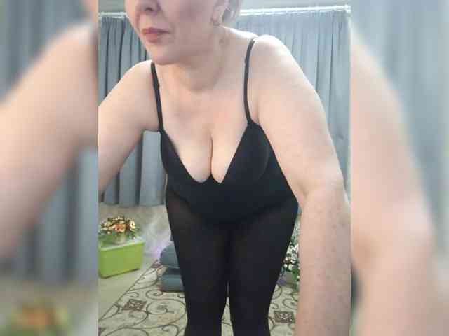 Veronika_Gold webcam