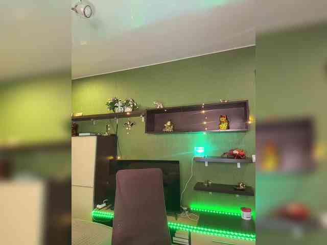 Veronika_Gold webcam