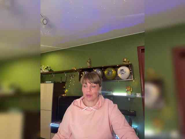 Veronika_Gold webcam