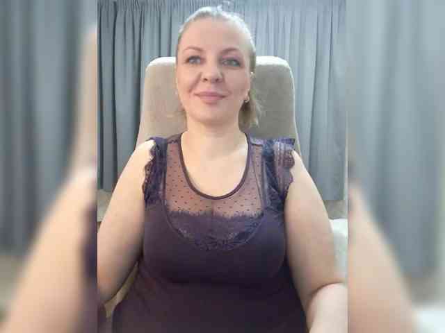 Veronika_Gold webcam