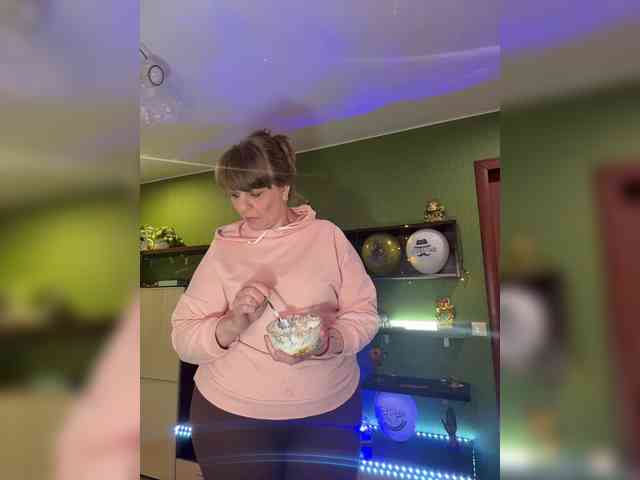 Veronika_Gold webcam