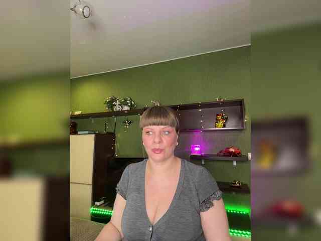 Veronika_Gold webcam