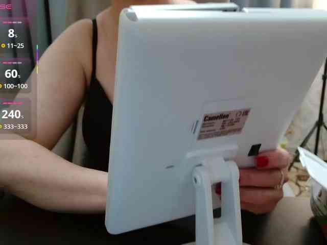 Veronika_Gold webcam