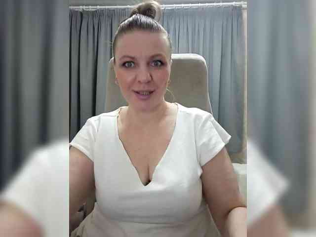 Veronika_Gold webcam