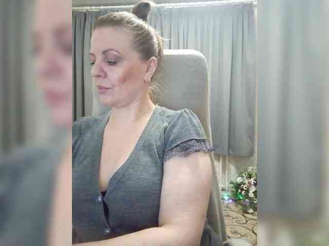 Veronika_Gold webcam