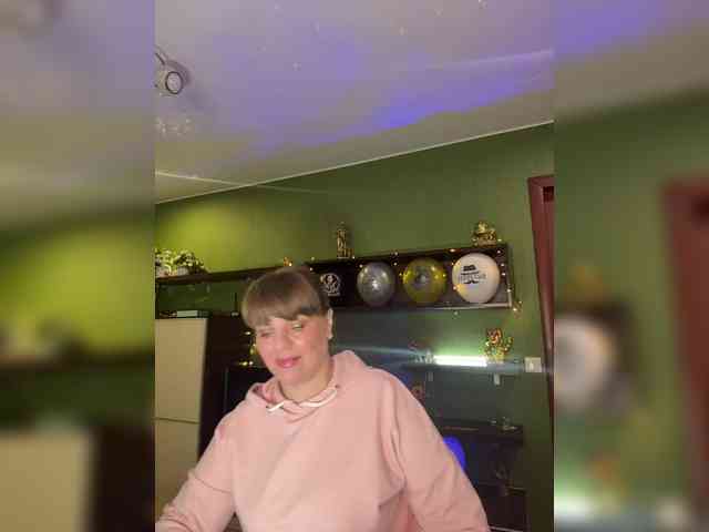 Veronika_Gold webcam