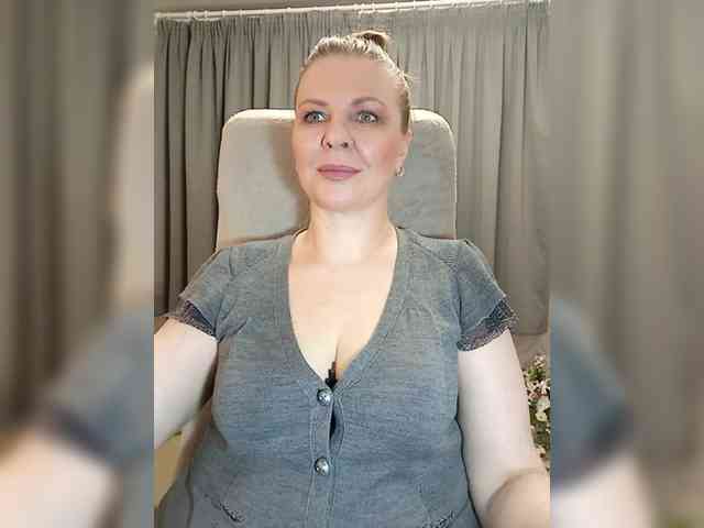 Veronika_Gold webcam