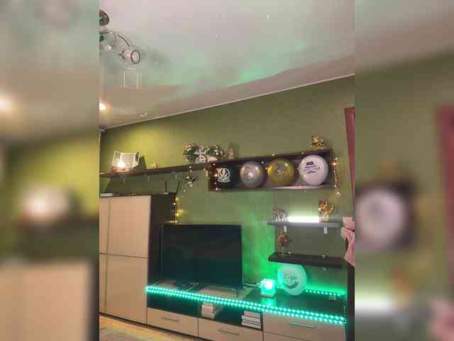 Veronika_Gold webcam