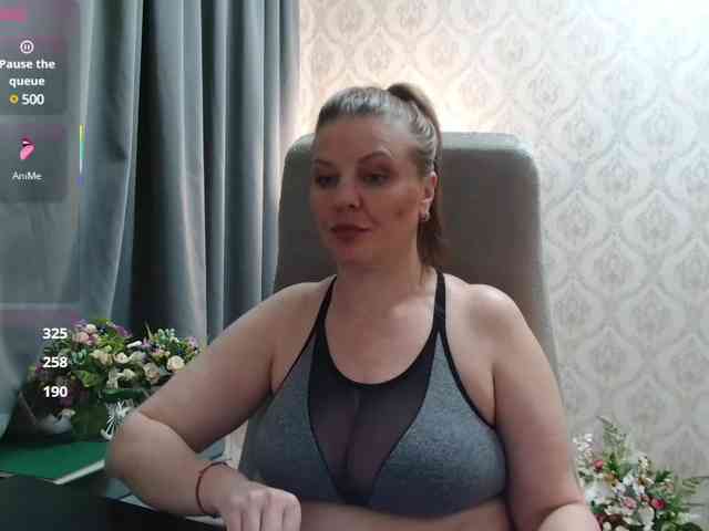 Veronika_Gold webcam