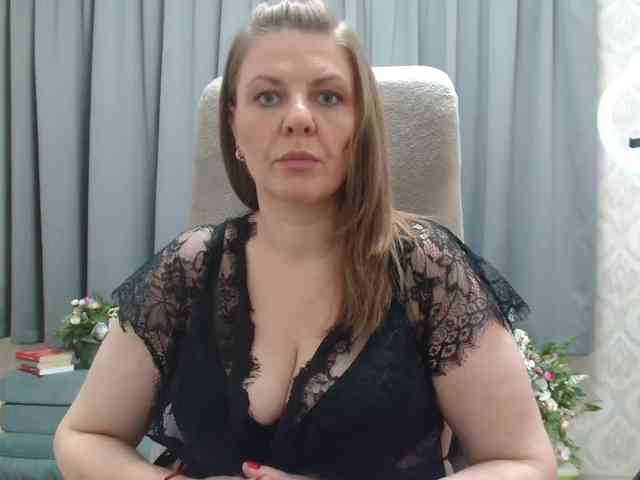 Veronika_Gold webcam